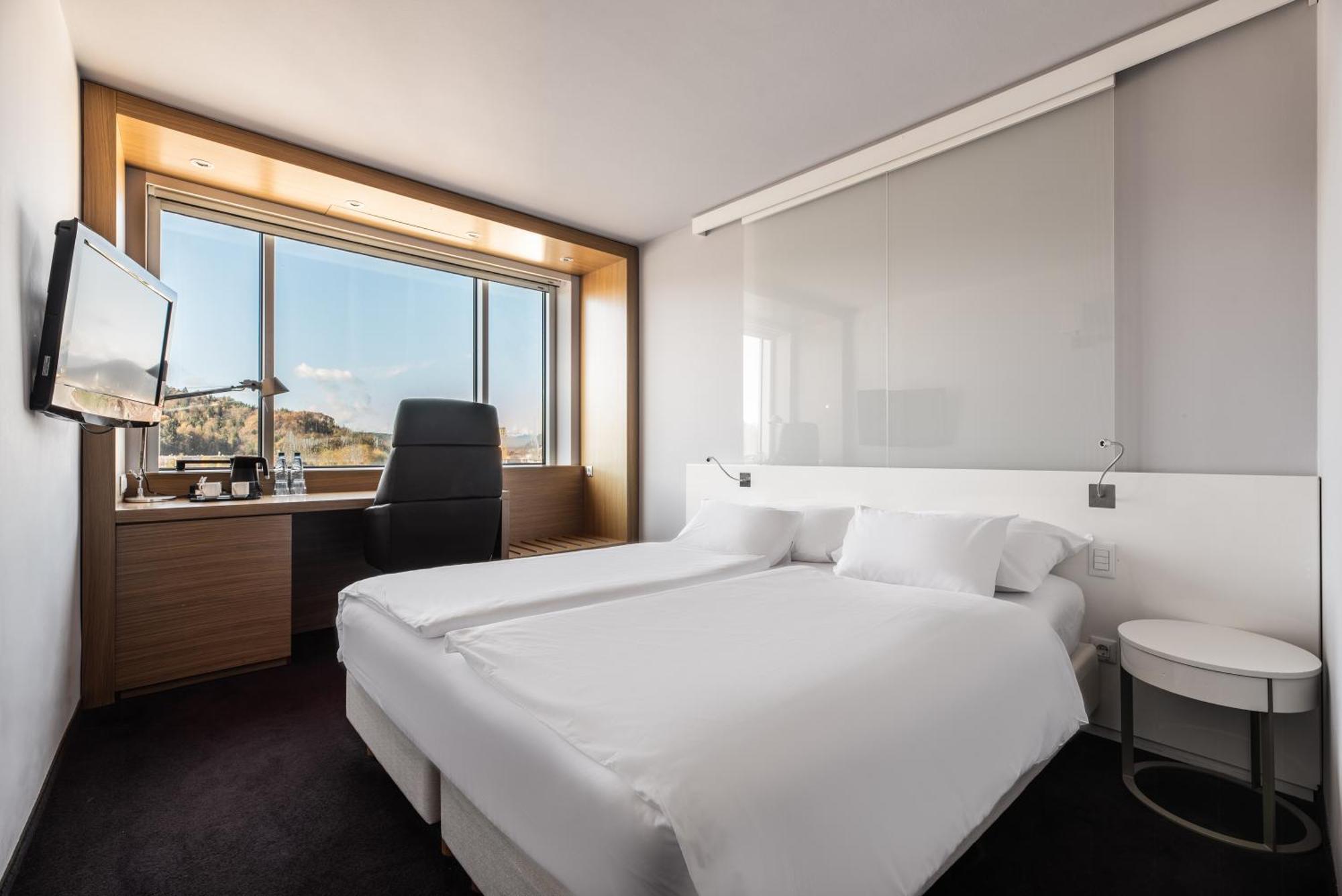 Exe Lev Hotel 4*