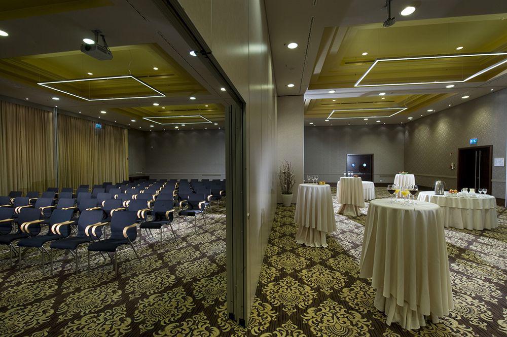 Hotel Lev 4*